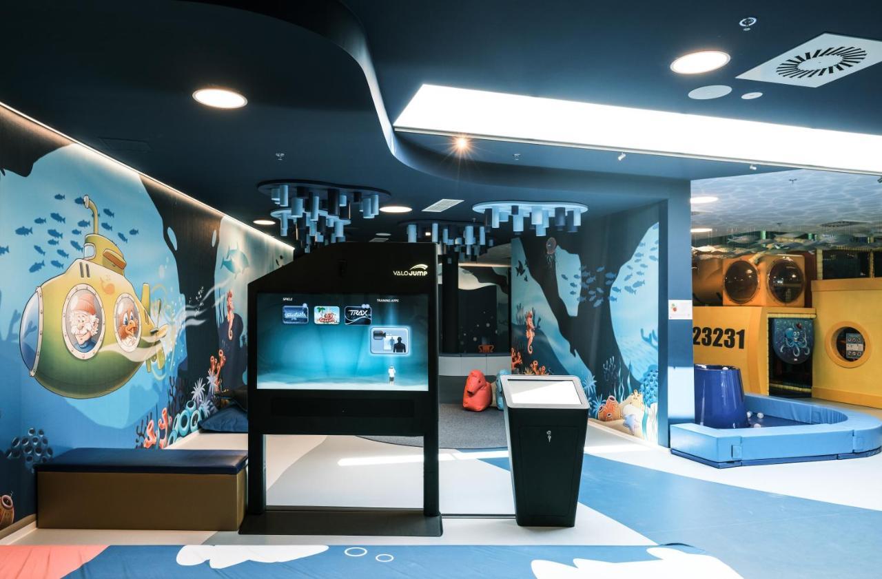 Falkensteiner Family Hotel Diadora Petrcane Eksteriør billede The Discovery Zone