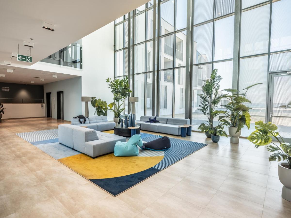 Falkensteiner Family Hotel Diadora Petrcane Eksteriør billede The lobby of the new building